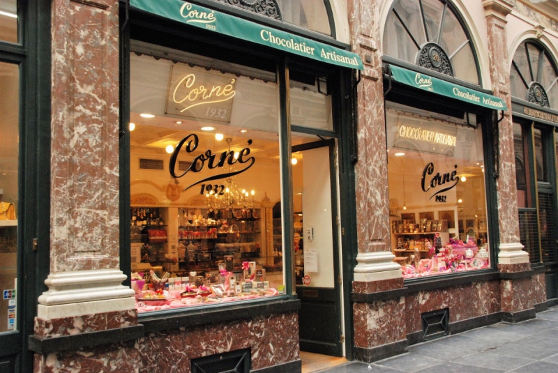 vente-COURMES-min_chocolate_chocolaterie_shop_luxury_chic_gallery_brussels_belgium-558146